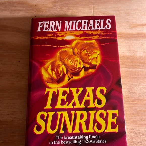 📚2/$14; 3/$16; 4/$18; 5/$20 ADD $2 for any additional books! ENJOY📚📚📚 - Picture 1 of 6